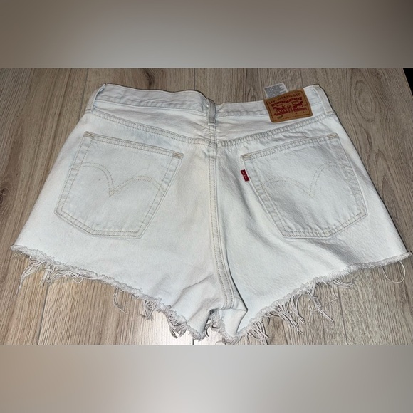 Levi's light blue Denim Jean Shorts - Picture 3 of 4